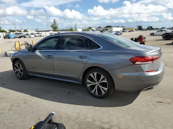 1VWSA7A39MC002385 2021 VOLKSWAGEN PASSAT - Image 2