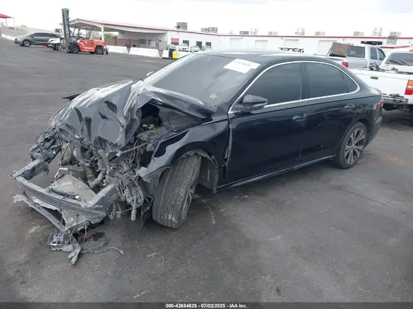1VWSA7A39MC011443 2021 VOLKSWAGEN PASSAT - Image 2