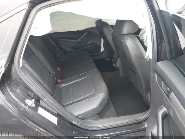 1VWSA7A39MC011443 2021 VOLKSWAGEN PASSAT - Image 8