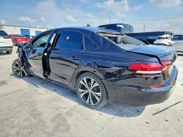 1VWSA7A39NC003604 2022 VOLKSWAGEN PASSAT - Image 2