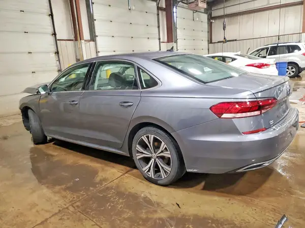 1VWSA7A39NC004431 2022 VOLKSWAGEN PASSAT - Image 2