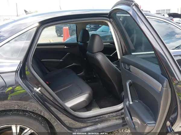 1VWSA7A39NC004820 2022 VOLKSWAGEN PASSAT - Image 8