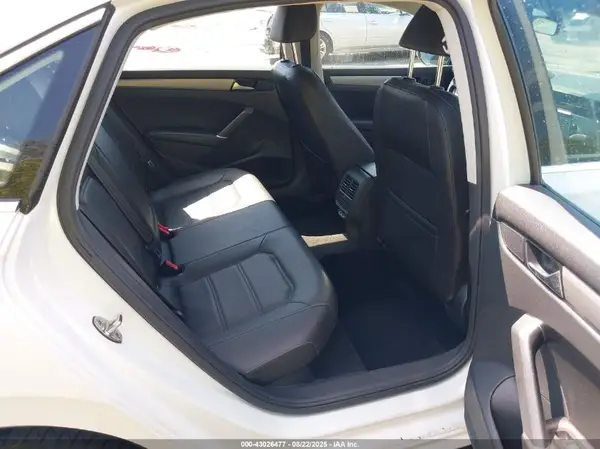 1VWSA7A39NC005434 2022 VOLKSWAGEN PASSAT - Image 8