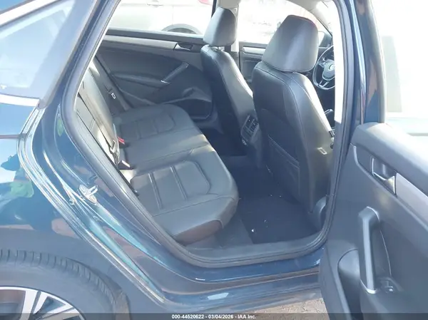 1VWSA7A39NC008267 2022 VOLKSWAGEN PASSAT - Image 8