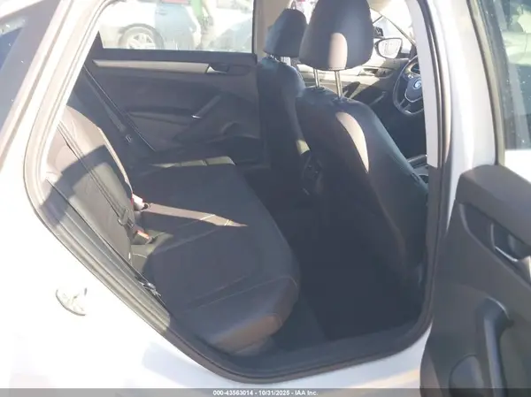 1VWSA7A3XLC025785 2020 VOLKSWAGEN PASSAT - Image 8