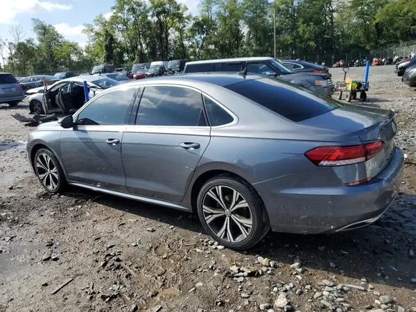 1VWSA7A3XMC002069 2021 VOLKSWAGEN PASSAT - Image 2