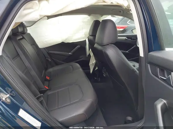 1VWSA7A3XNC008147 2022 VOLKSWAGEN PASSAT - Image 8