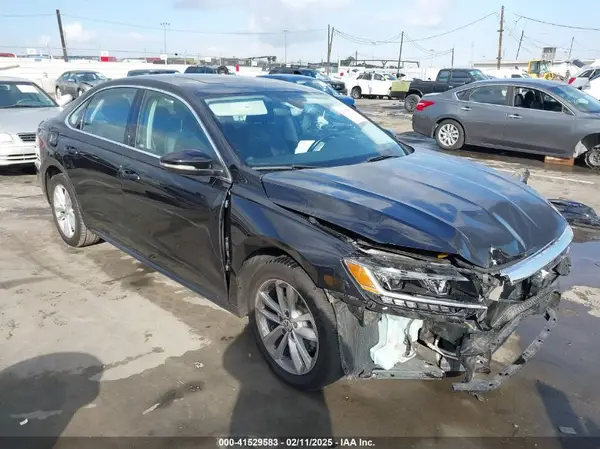 1VWWA7A3XLC002279 2020 VOLKSWAGEN PASSAT - Image 1