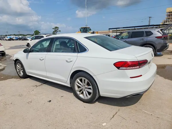 1VWWA7A3XLC005957 2020 VOLKSWAGEN PASSAT - Image 2