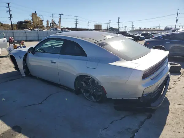2C3CDBCK2SR565955 2025 DODGE CHARGER - Image 2