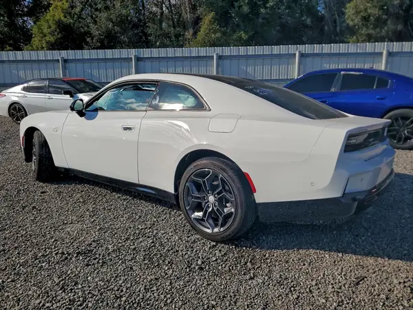 2C3CDBCK7RR208619 2024 DODGE CHARGER - Image 2