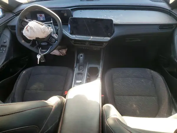 2C3CDBCKXSR536879 2025 DODGE CHARGER - Image 8