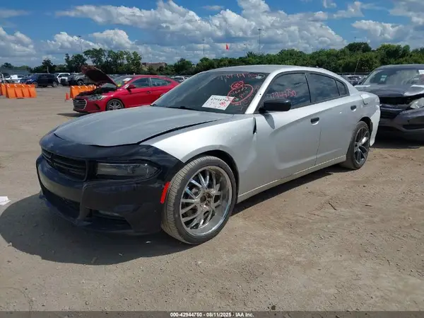 2C3CDXAT0GH211261 2016 DODGE CHARGER - Image 2