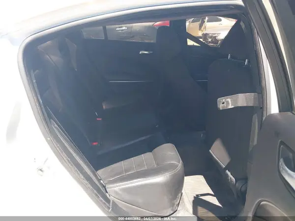 2C3CDXAT1HH607491 2017 DODGE CHARGER - Image 8