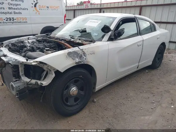 2C3CDXAT4HH602916 2017 DODGE CHARGER - Image 2