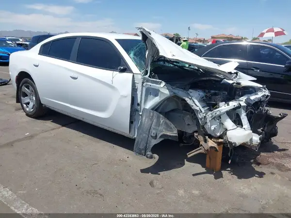 2C3CDXAT5GH175082 2016 DODGE CHARGER - Image 1
