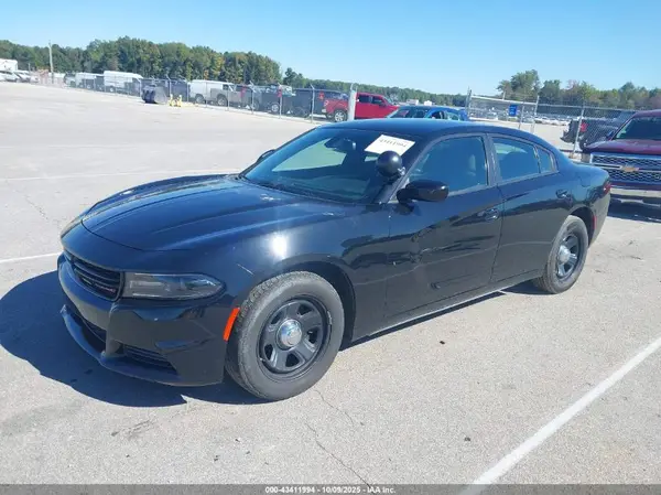 2C3CDXAT5GH228833 2016 DODGE CHARGER - Image 2