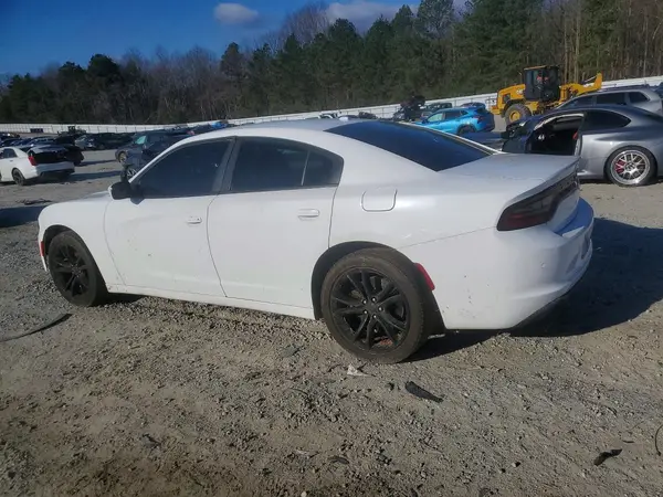 2C3CDXAT8JH158039 2018 DODGE CHARGER - Image 2