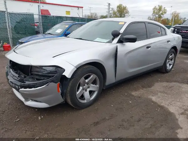 2C3CDXATXGH266820 2016 DODGE CHARGER - Image 2