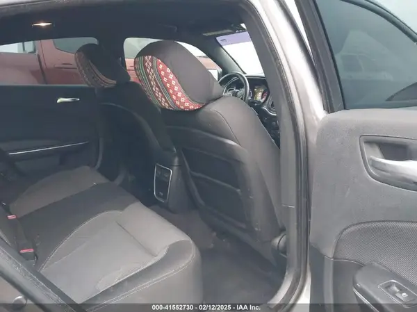 2C3CDXBG0JH173779 2018 DODGE CHARGER - Image 8