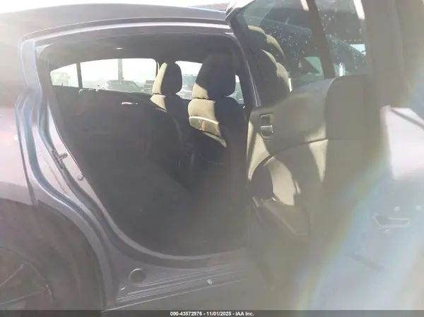 2C3CDXBG0JH188427 2018 DODGE CHARGER - Image 8