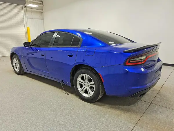 2C3CDXBG0JH272988 2018 DODGE CHARGER - Image 2