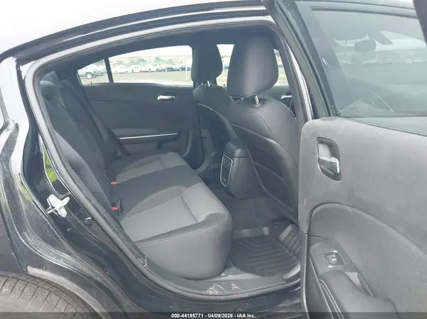 2C3CDXBG0JH303530 2018 DODGE CHARGER - Image 8