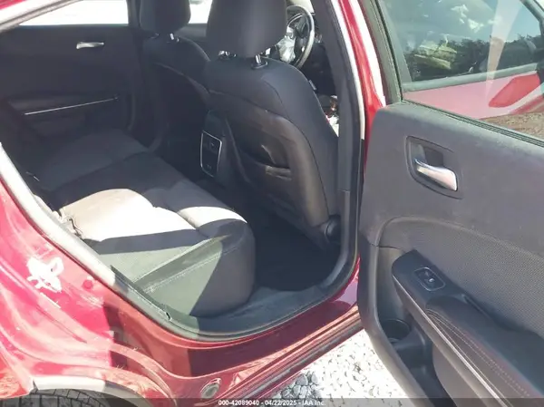 2C3CDXBG0JH329674 2018 DODGE CHARGER - Image 8