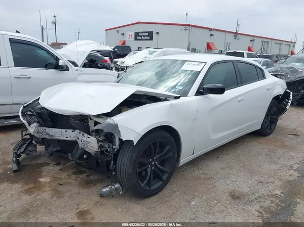 2C3CDXBG0JH336558 2018 DODGE CHARGER - Image 2