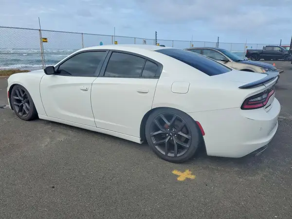 2C3CDXBG0KH554677 2019 DODGE CHARGER - Image 2
