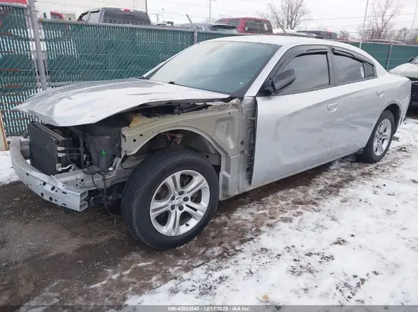 2C3CDXBG0KH623819 2019 DODGE CHARGER - Image 2