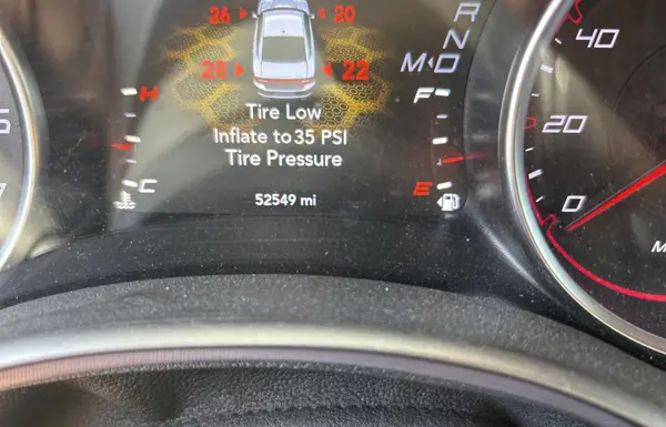 2C3CDXBG0KH655072 2019 DODGE CHARGER - Image 8