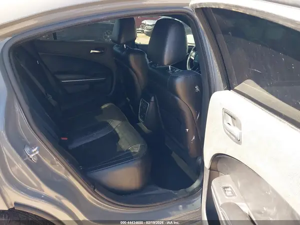 2C3CDXBG0KH656996 2019 DODGE CHARGER - Image 8