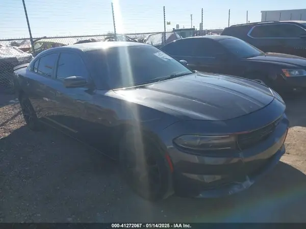 2C3CDXBG0KH658246 2019 DODGE CHARGER - Image 1