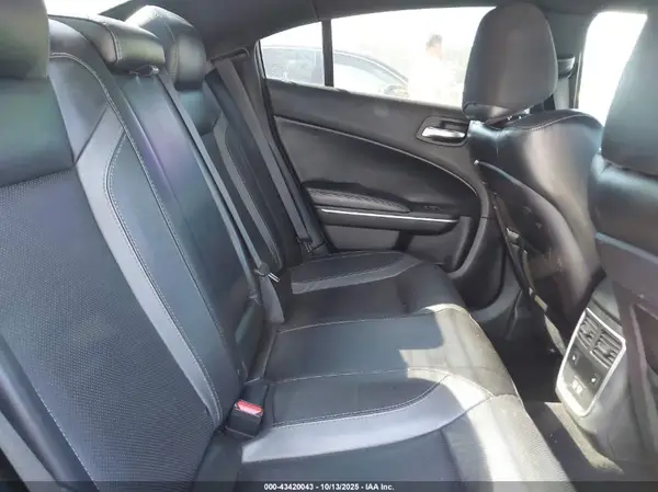 2C3CDXBG0KH659915 2019 DODGE CHARGER - Image 8