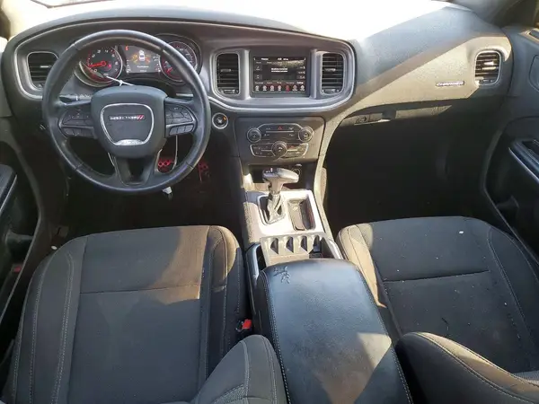 2C3CDXBG0KH674687 2019 DODGE CHARGER - Image 8