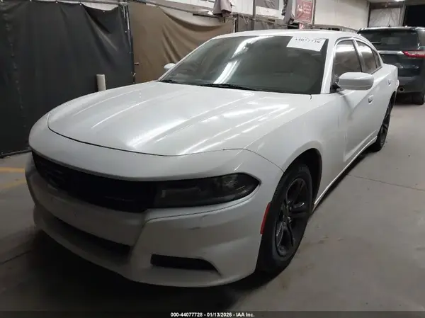 2C3CDXBG0KH695460 2019 DODGE CHARGER - Image 2