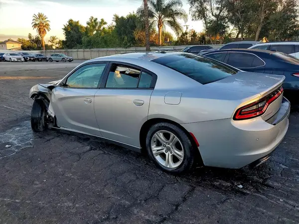 2C3CDXBG0KH696298 2019 DODGE CHARGER - Image 2