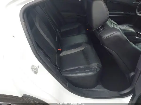 2C3CDXBG0KH698844 2019 DODGE CHARGER - Image 8