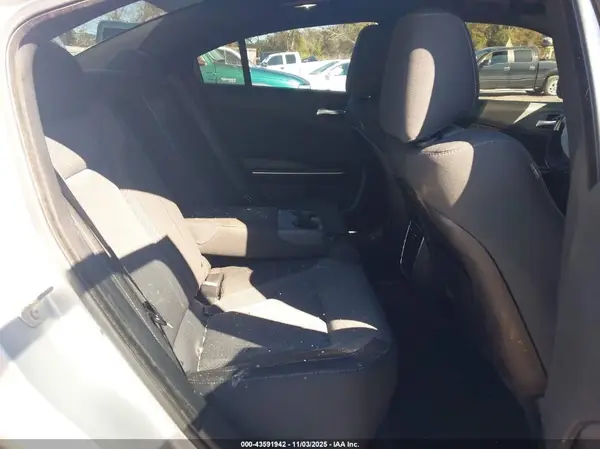 2C3CDXBG0KH709342 2019 DODGE CHARGER - Image 8