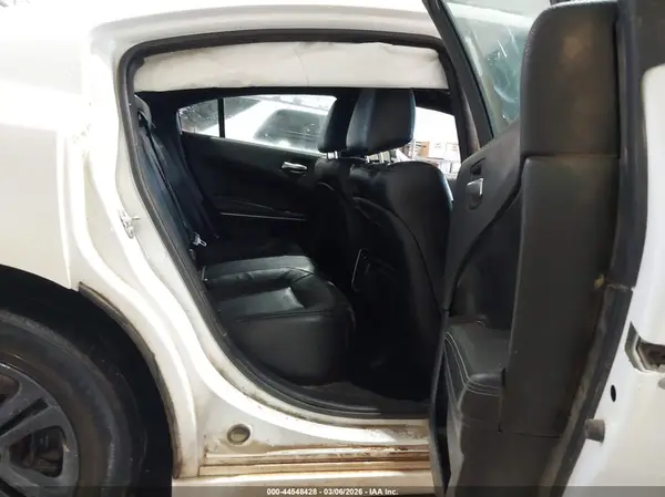 2C3CDXBG0KH709776 2019 DODGE CHARGER - Image 8