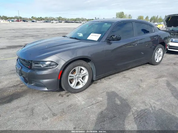 2C3CDXBG0KH711804 2019 DODGE CHARGER - Image 2