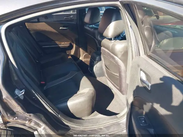 2C3CDXBG0KH725511 2019 DODGE CHARGER - Image 8