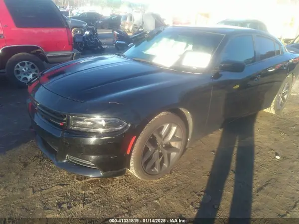 2C3CDXBG0KH732703 2019 DODGE CHARGER - Image 2