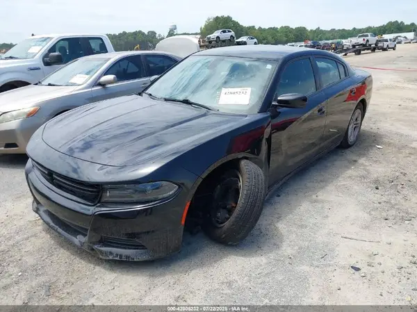 2C3CDXBG0KH743586 2019 DODGE CHARGER - Image 2