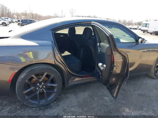2C3CDXBG0KH745094 2019 DODGE CHARGER - Image 8