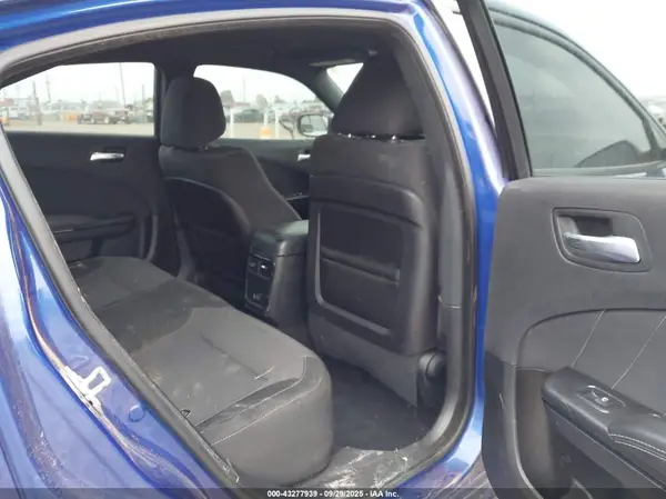 2C3CDXBG0KH745175 2019 DODGE CHARGER - Image 8