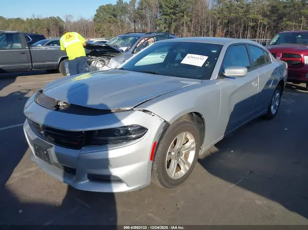 2C3CDXBG0NH207824 2022 DODGE CHARGER - Image 2
