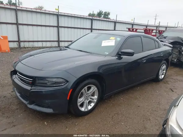 2C3CDXBG1GH109467 2016 DODGE CHARGER - Image 2