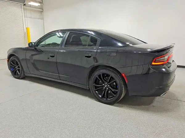 2C3CDXBG1HH630206 2017 DODGE CHARGER - Image 2